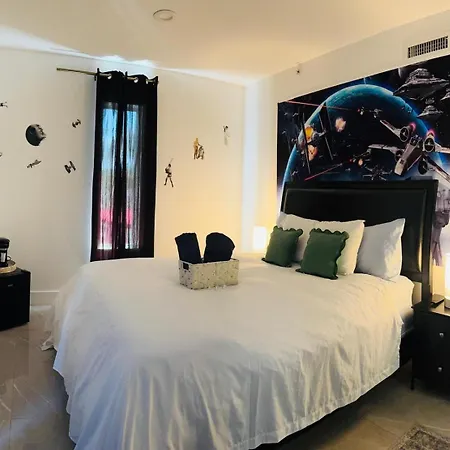 Atrium Hostel Design District Miami Exterior photo